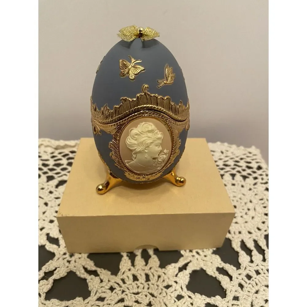 Vintage Carved Cameo Faberge Hinged Trinket Box Music Box Ring Holder Blue/Peach